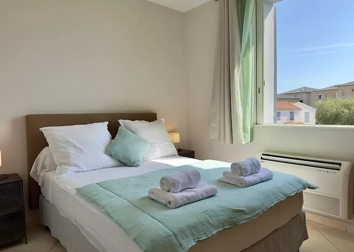 דירה *.* De U Nespulu Di Anghjulina *.* *