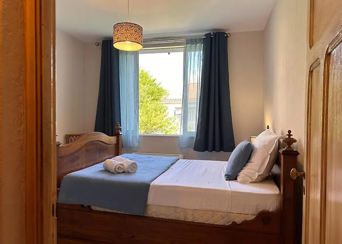 דירה *.* De U Nespulu Di Anghjulina *.* בורגו