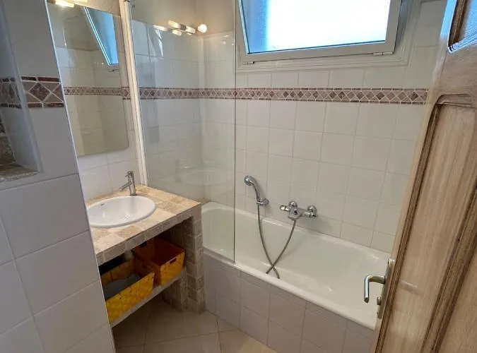 公寓 *.* De U Nespulu Di Anghjulina *.* 博尔戈