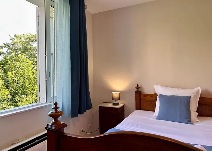 *.* De U Nespulu Di Anghjulina *.* 博尔戈